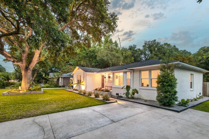 Property image 2 at 767 Harbor View Road, Charleston, SC 29412