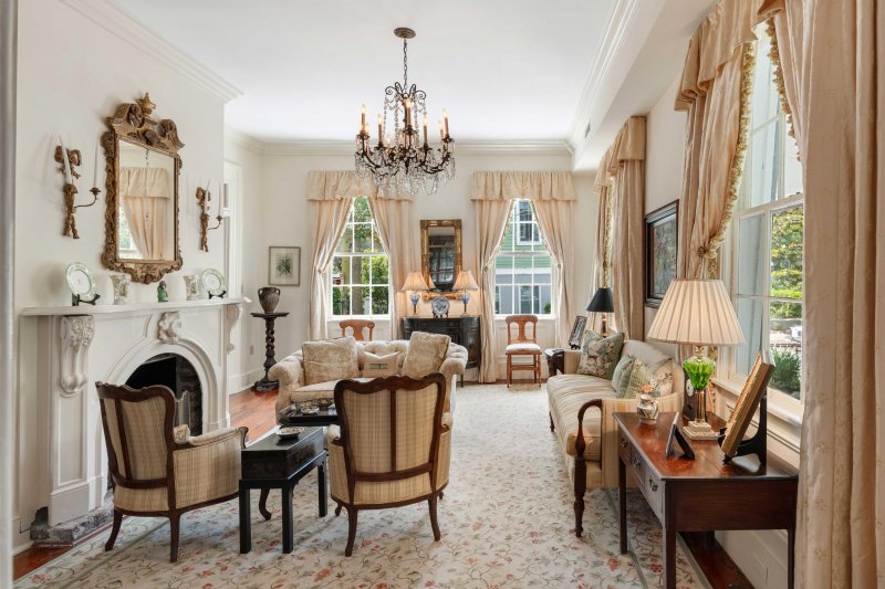 Property image 3 of 16 Trumbo Street in Harleston Village, Charleston, SC 29401