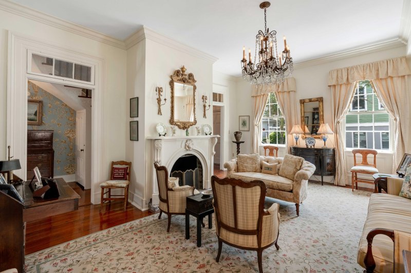 Property image 4 of 16 Trumbo Street in Harleston Village, Charleston, SC 29401