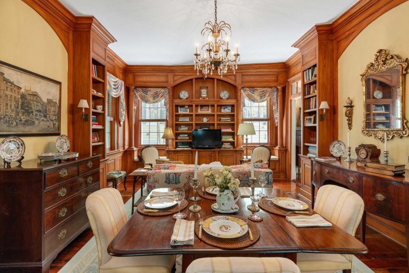 Property image 5 of 16 Trumbo Street in Harleston Village, Charleston, SC 29401