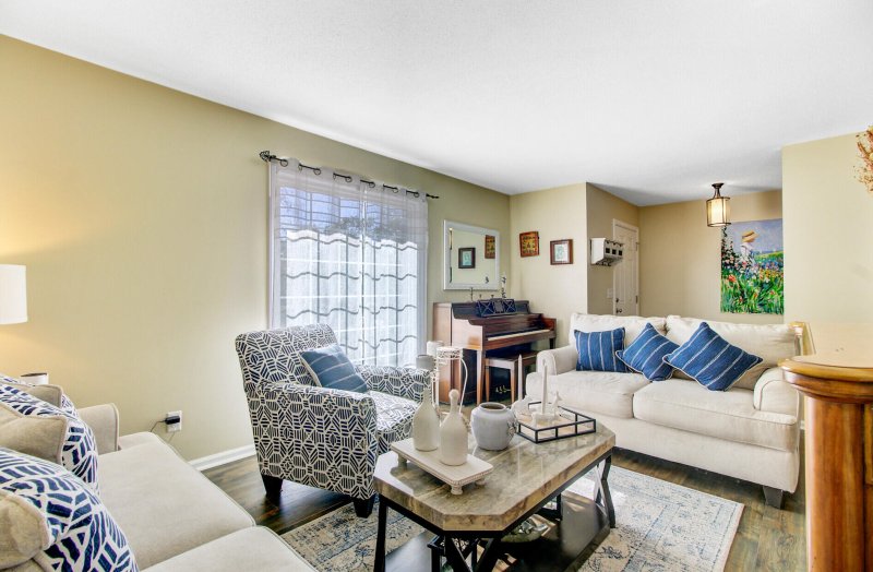 Property image 5 of 104 Chalcott Place in Briarwood, Summerville, SC 29485