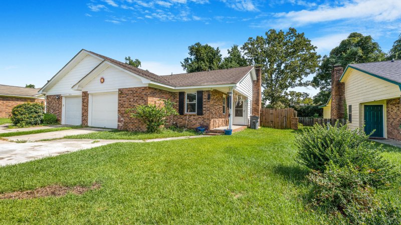 7632 Valleyview Circle