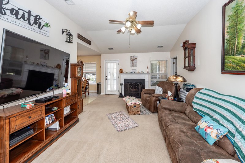 Property image 4 of 322 Eagle Ridge Road in Bridges of Summerville, Summerville, SC 29485