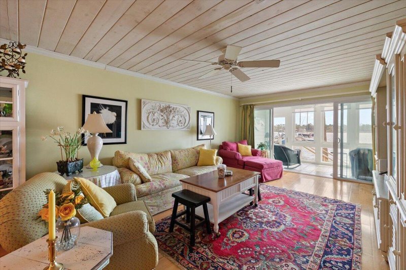 Property image 4 of 82 Mariners Cay Drive in Mariners Cay, Folly Beach, SC 29439