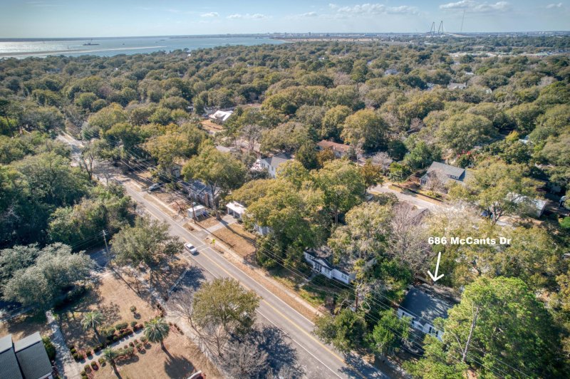 Property image 2 at 686 Mccants Drive, Mount Pleasant, SC 29464