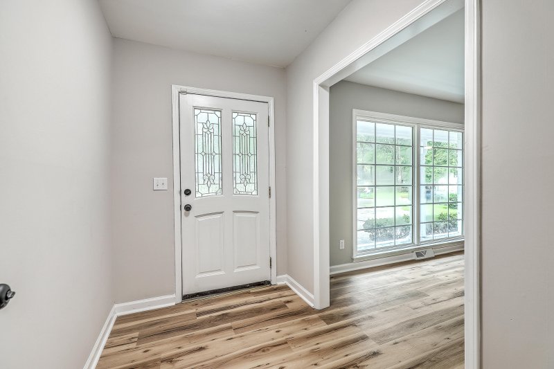 Property image 5 of 8004 Malden Avenue in Colony North, North Charleston, SC 29420