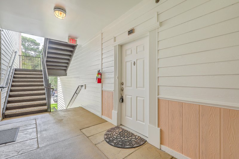 Property image 2 at 1025 Riverland Woods Place 610, Charleston, SC 29412