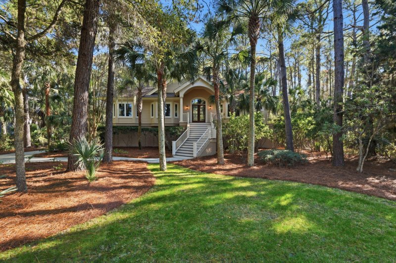 Property image 2 of 27 Marsh Edge Lane in Marsh Island Woods 427, Kiawah Island, SC 29455