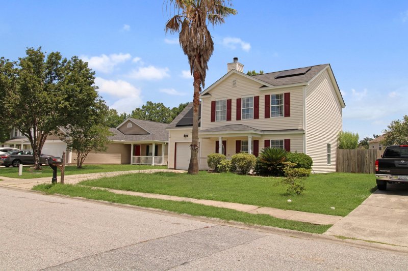 Property image 2 of 136 Blue Jasmine Lane in Scotts Mill, Summerville, SC 29483