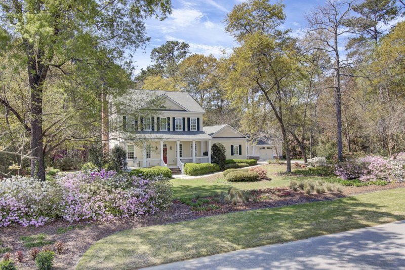 Property image 4 of 4233 Lady Banks Lane in Poplar Grove, Ravenel, SC 29470