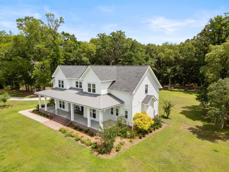 Property image 2 of 2962 Anchor Watch Drive in Anchorage Plantation, Wadmalaw Island, SC 29487