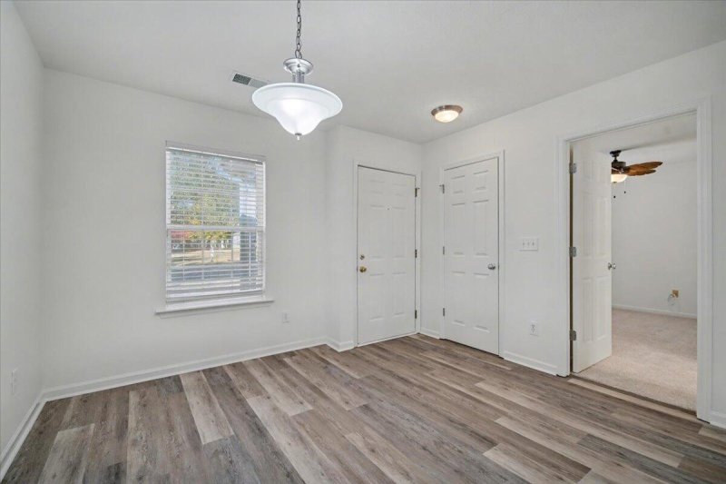 Property image 4 of 7876 Park Gate Drive in The Park at Rivers Edge, North Charleston, SC 29418