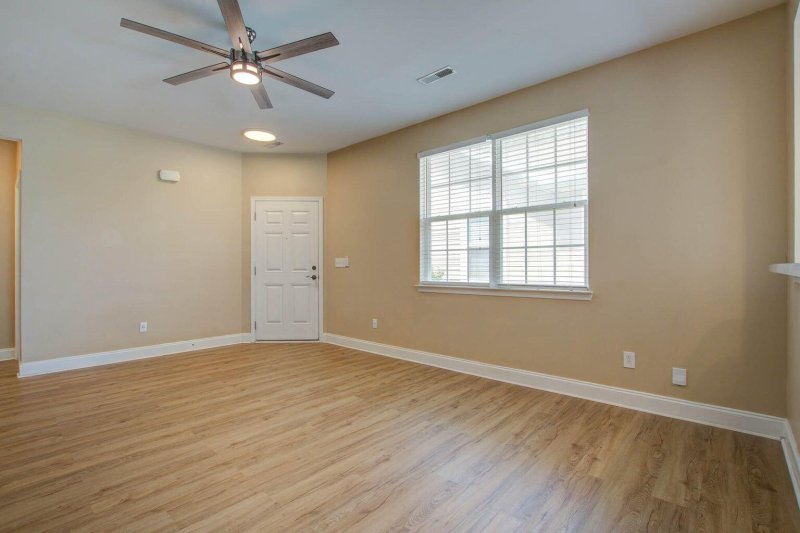 Property image 4 of 8760 Shadowglen Drive in Charleston Park, North Charleston, SC 29420