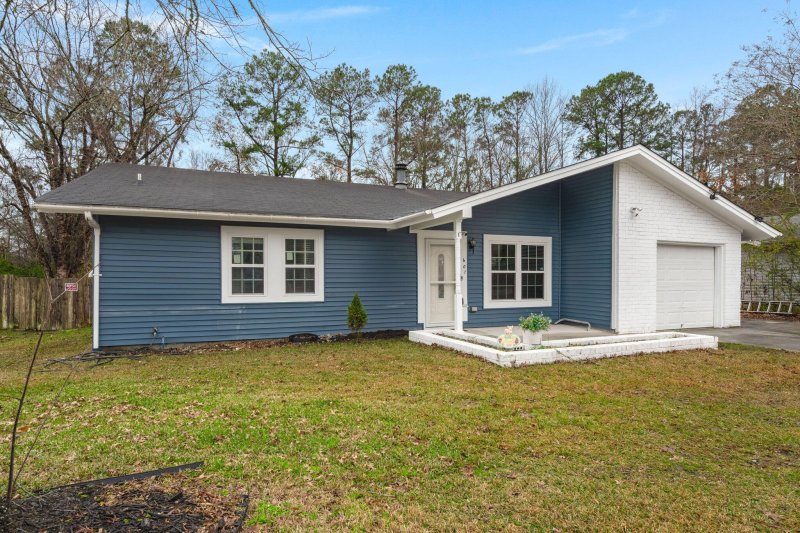 Property image 2 at 607 Mountain Pine Road, Moncks Corner, SC 29461