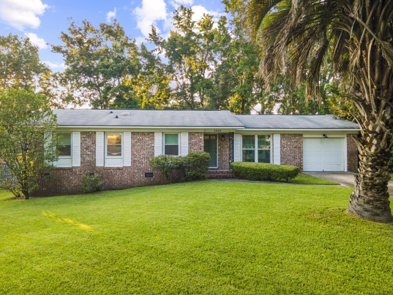 Property image 2 of 1242 Springhill Road in Berkeley Hills, Hanahan, SC 29410