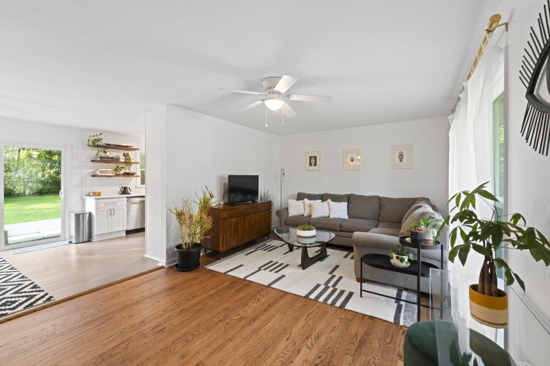 Property image 5 of 1242 Springhill Road in Berkeley Hills, Hanahan, SC 29410