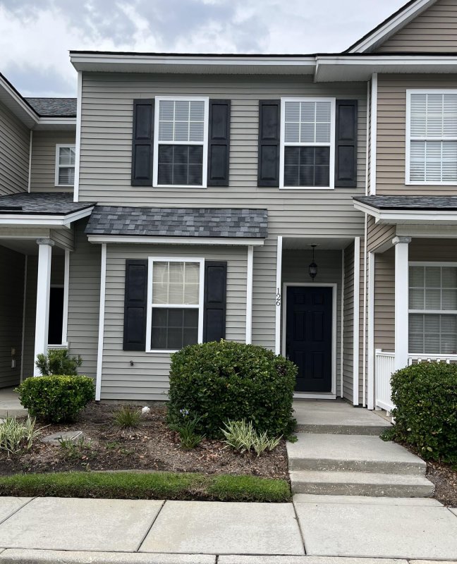 Property image 2 of 126 Woodward Road in Liberty Hall Plantation, Goose Creek, SC 29445