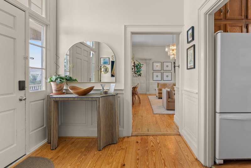 Property image 3 of 286 Meeting Street C in Ansonborough, Charleston, SC 29401