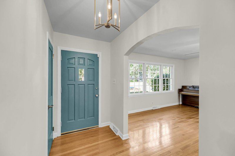 Property image 2 of 874 Evans Road in Fort Johnson Estates, Charleston, SC 29412