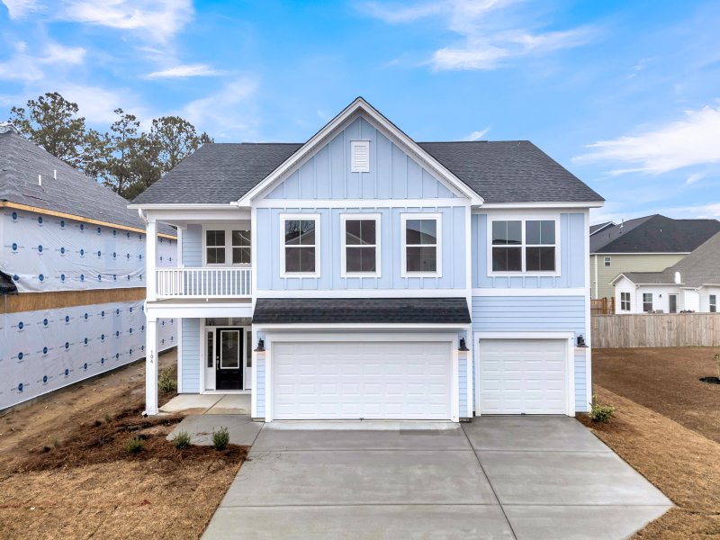 Hewing Farms, Summerville Community