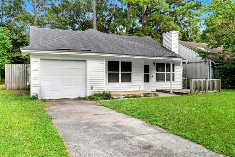 Property image 3 of 162 Robert Drive in Moss Point, Ladson, SC 29456