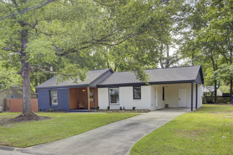 Property image 2 of 7674 Chippendale Road in Pepperhill, North Charleston, SC 29420