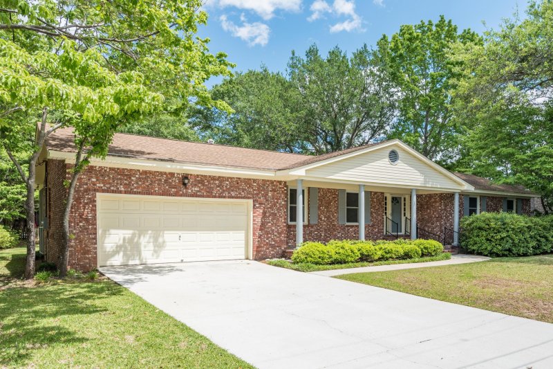 Property image 2 at 52 Shrewsbury Road, Charleston, SC 29407