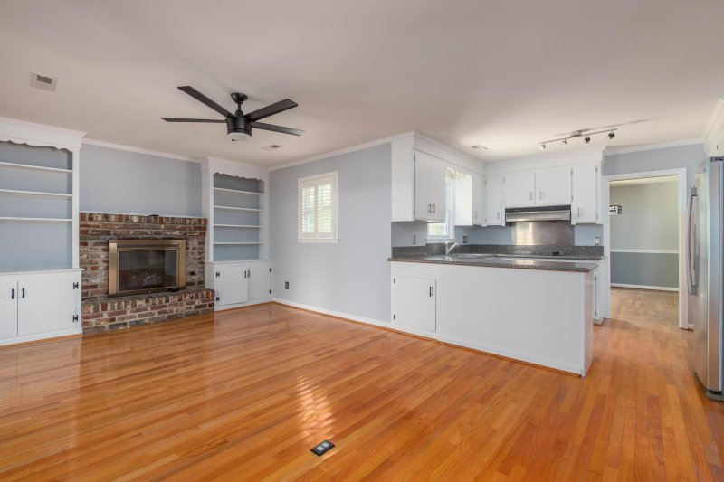 Property image 5 at 52 Shrewsbury Road, Charleston, SC 29407