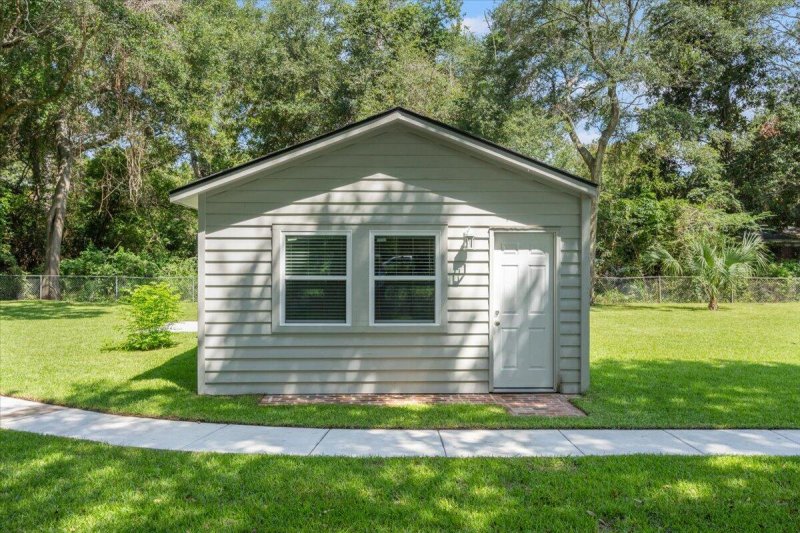 Property image 4 of 1333 Teal Avenue in Clarks Sound, Charleston, SC 29412