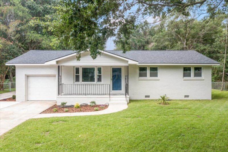 Property image 5 of 1333 Teal Avenue in Clarks Sound, Charleston, SC 29412