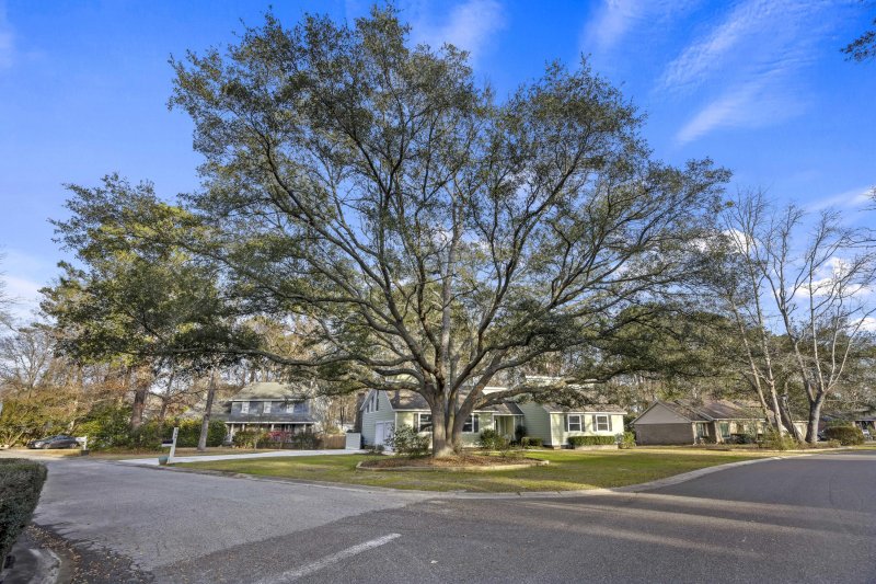 Property image 2 at 109 Botany Bay Boulevard, North Charleston, SC 29418