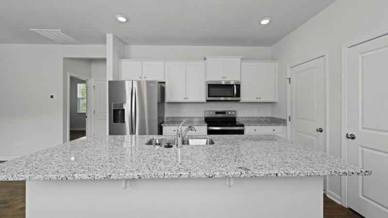 Property image 5 of 8045 Rackham Road in The Oaks at Center Station, Hollywood, SC 29449