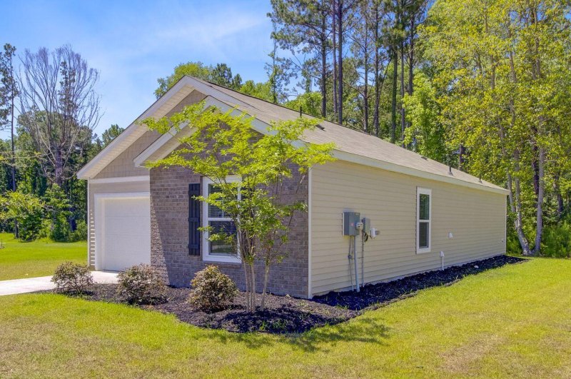 Property image 3 of 407 Spruce Ivy Street in Stone Ridge, Moncks Corner, SC 29461