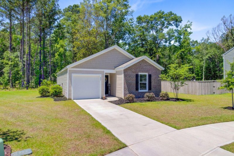 Property image 4 of 407 Spruce Ivy Street in Stone Ridge, Moncks Corner, SC 29461