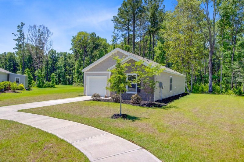Property image 5 of 407 Spruce Ivy Street in Stone Ridge, Moncks Corner, SC 29461
