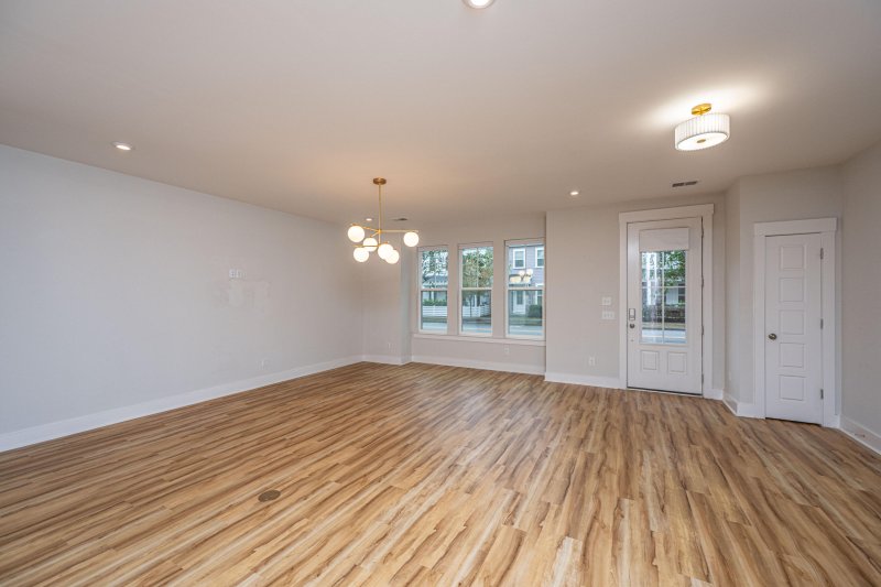 Property image 4 of 1727 Indy Drive in Mixson, North Charleston, SC 29405