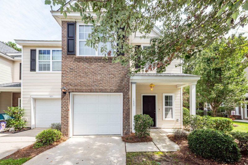 1629 Cristalino Circle