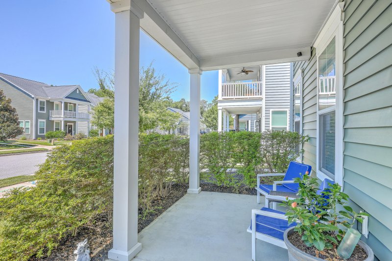 Property image 4 of 3221 Moonlight Drive in Boltons Landing, Charleston, SC 29414