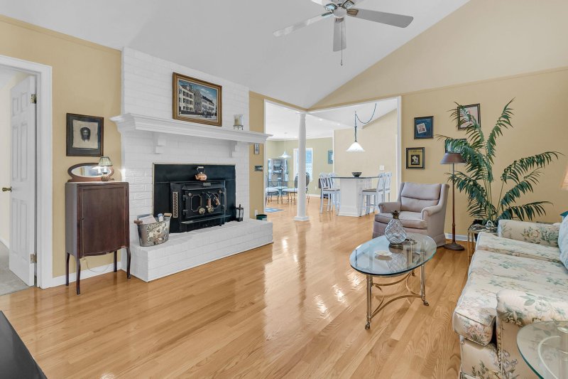 Property image 5 of 1647 Sulgrave Road in Forest Lakes, Charleston, SC 29414