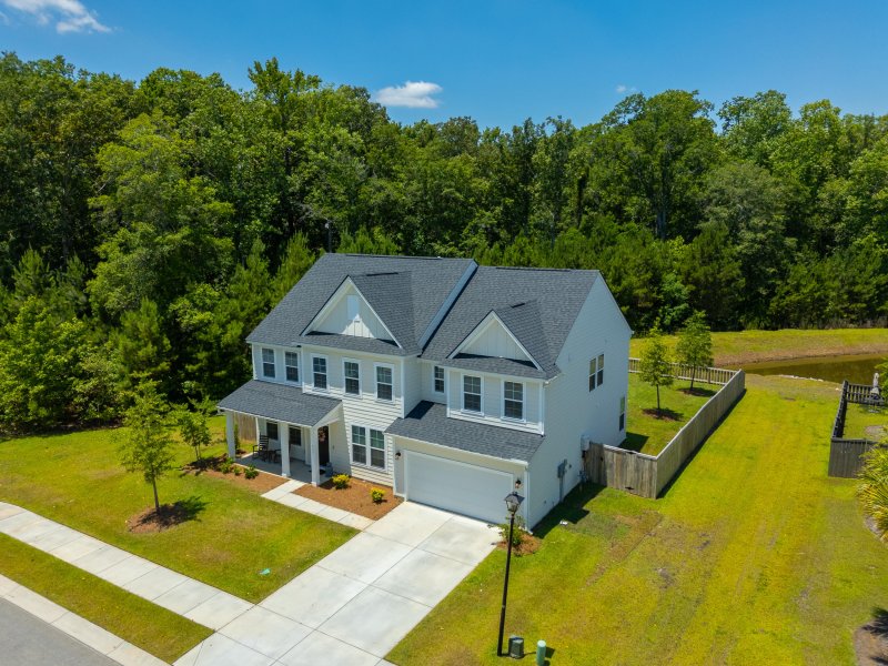 Property image 2 at 713 S Pointe Boulevard, Summerville, SC 29483