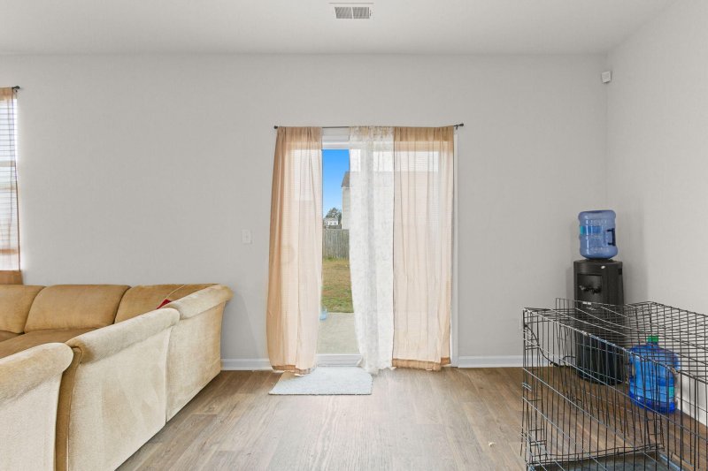 Property image 5 of 126 Lagoona Drive in Mallard Crossing, Summerville, SC 29483