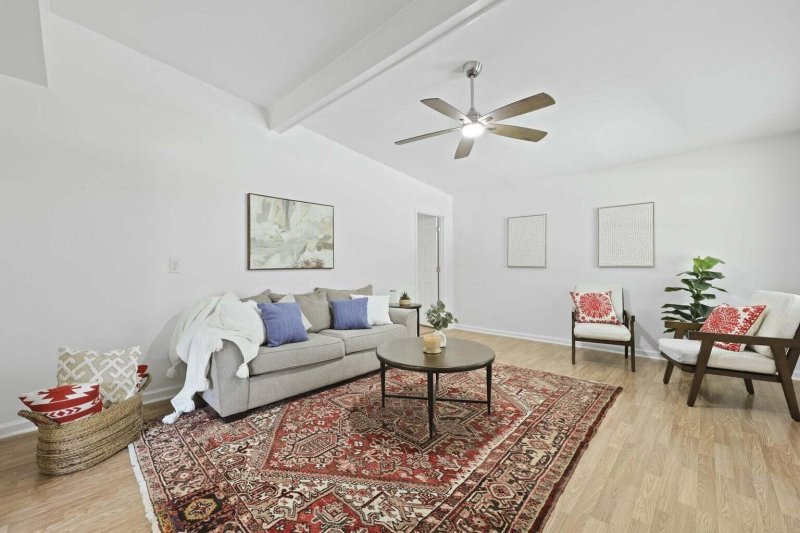 Property image 3 of 233 N Pandora Drive in West Greenview Acres, Goose Creek, SC 29445