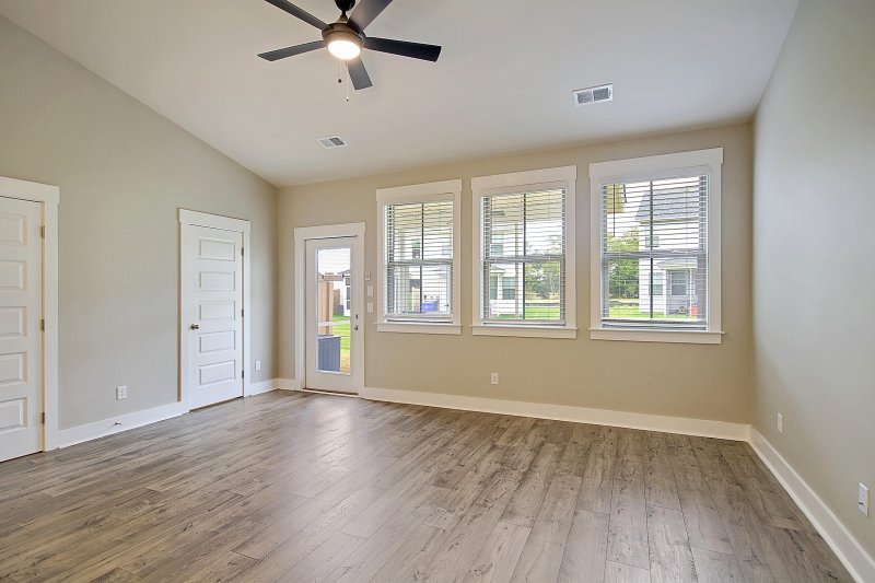 Property image 3 at 7761 Park Gate Drive, North Charleston, SC 29418