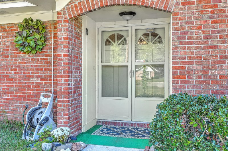 Property image 2 at 8324 Bordeaux Court, North Charleston, SC 29406