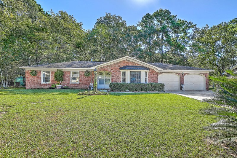 Property image 4 at 8324 Bordeaux Court, North Charleston, SC 29406