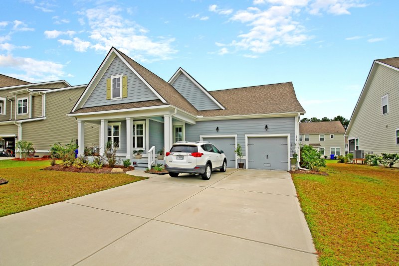 Property image 2 at 251 Swallowtail Court, Mount Pleasant, SC 29464