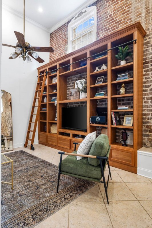 Property image 5 at 377 King Street 101, Charleston, SC 29401