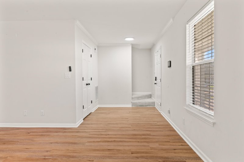 Property image 3 of 616 Saint Ives Lane in Devon Forest, Goose Creek, SC 29445