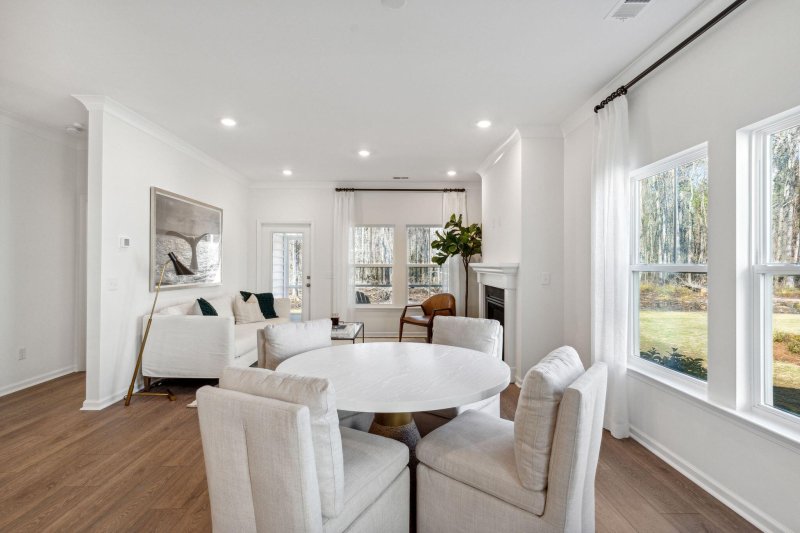 Property image 4 of 1025 Oak Yard Lane in Summers Corner, Summerville, SC 29485