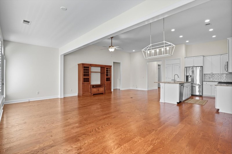 Property image 5 of 5025 Song Sparrow Way in The Ponds, Summerville, SC 29483